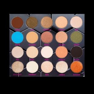 Barbarella eyeshadow palette